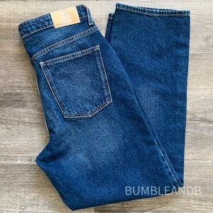 NWOT We the Free Pacifica High Rise Slim Straight Leg Jeans
Size 31